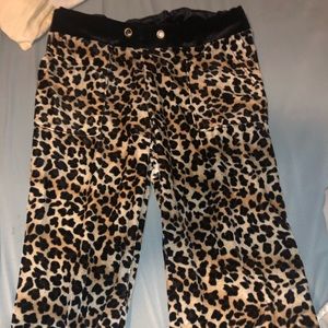 Body forming cheetah velvet pjs